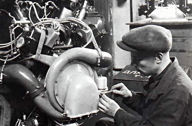 История Уфимского моторостроительного завода и двигателя УЗАМ-412