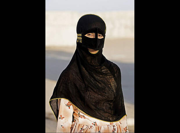 Фотография: Традиционные маски у иранских женщин №13 - BigPicture.ru