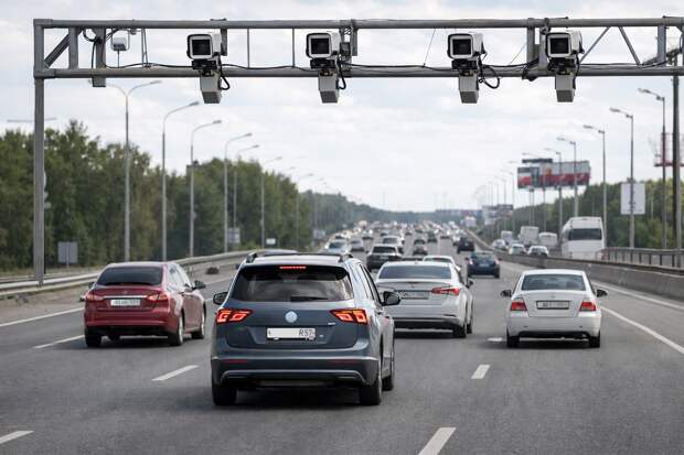 Камеры начнут ловить водителей без ОСАГО по всей стране: когда заработает система?