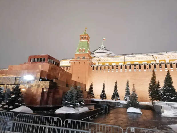 Путин о захоронении тела Ленина: не стоит предпринимать шаги, раскалывающие общество