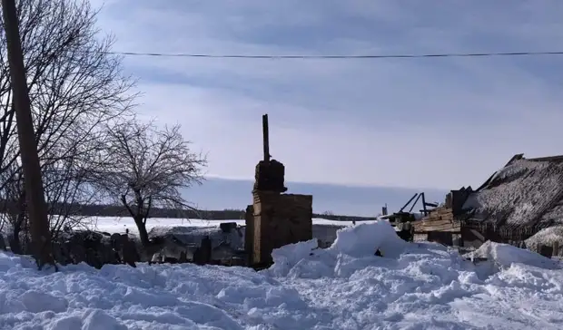 В Туймазининском районе Башкирии дотла сгорел жилой дом