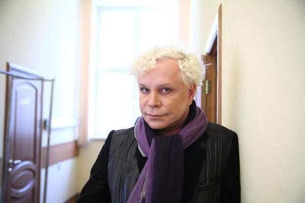Друзья, поздравившие перенесшего инсульт Бориса Моисеева, показали его фото с дня рождения