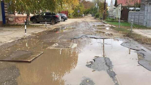 Работы фотоконкурса «Убитые дороги» (15 фото)