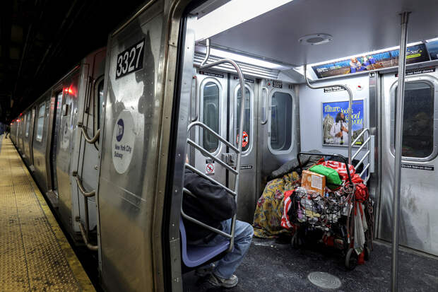 Россиянин сравнил метро в Нью-Йорке и Москве фразой «хочется невольно усмехнуться»