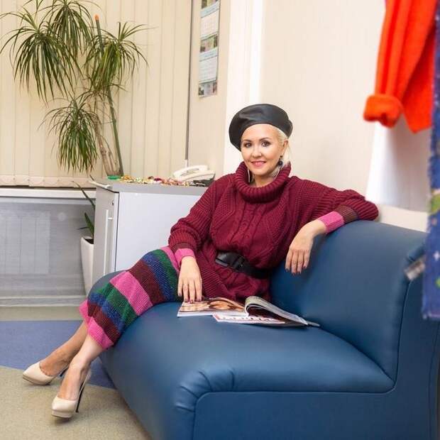 Volodina Когда нет камер: как одеваются ведущие Первого канала в обычной жизни