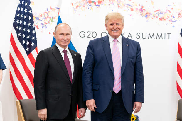 Лидеры стран начали диалог о завершении украинского конфликта. Фото: Фото: flickr.com / Trump White House Archived / Official White House Photo by Shealah Craighead (Public domain)