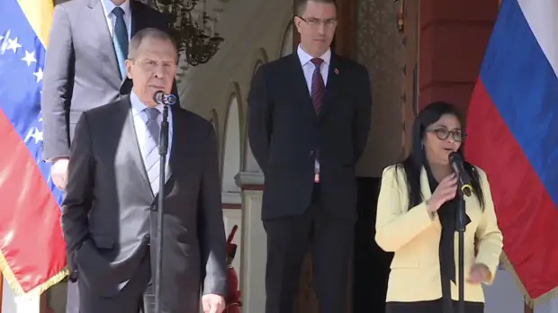 «США оказывают незаконное давление»: Лавров о ситуации вокруг Венесуэлы и поддержке Россией суверенитета республики