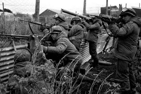 16 аргентинские солдаты.jpg