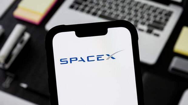 SpaceX намерена запустить 1 млн спутников на орбиту для работы дата-центров