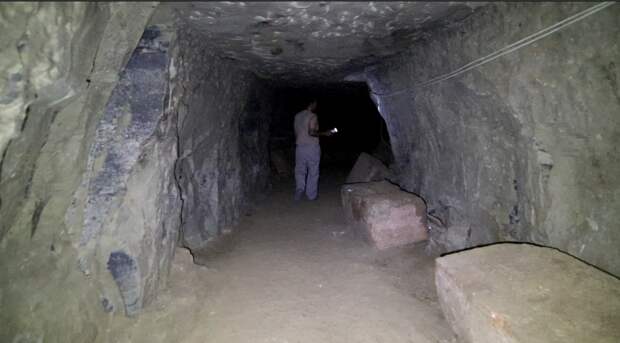 Бункеры богов: первый спуск в закрытую гробницу Сенусерта III