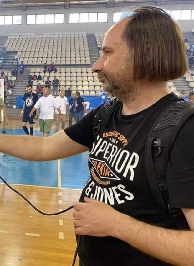Стрижки людей, которым стоит найти себе нового парикмахера