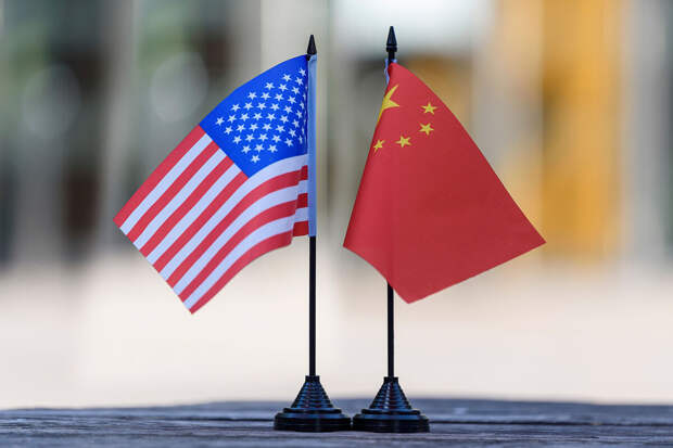 Аналитик Меркурис: Зеленский планирует столкнуть США и Китай