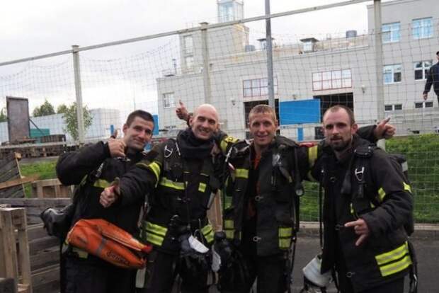 В Пожарно-спасательном центре Москвы определили лучшее звено газодымозащитной службы среди подразделений Центра В Пожарно-спасательном центре Москвы определили лучшее звено газодымозащитной службы среди подразделений Центра