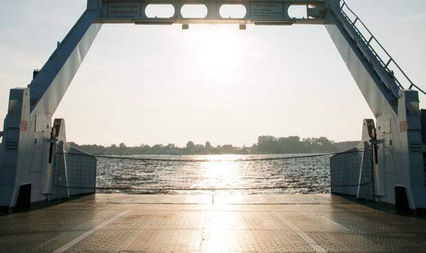 В очереди на Керченской переправе ожидают более 150 автомобилей