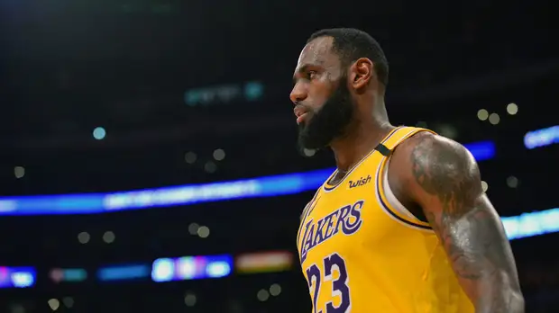 Джеймс стал третьим игроком в истории НБА, набравшим 36 000 очков