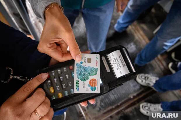 Парадоксы цифровой зависимости: Россия vs. Англия