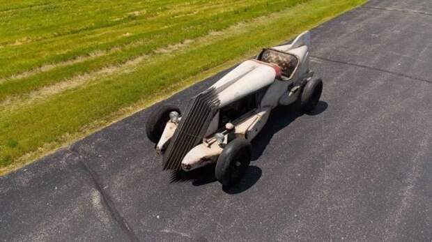 Необычный Chevrolet 1933 года был первым автомобилем, созданным дизайнером Tucker 48