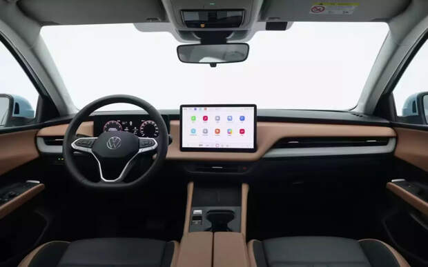 В продажу поступил новый современный седан Volkswagen с просторным салоном