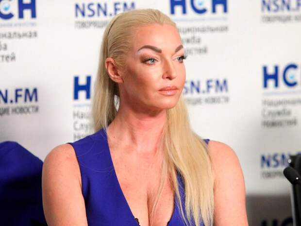 Анастасия Волочкова опровергла сообщения о плохом самочувствии из-за алкоголя