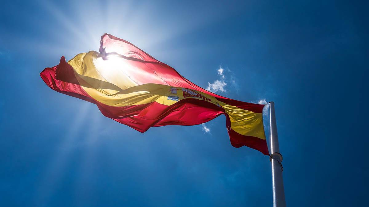 Испания высылает около 25 российских дипломатов