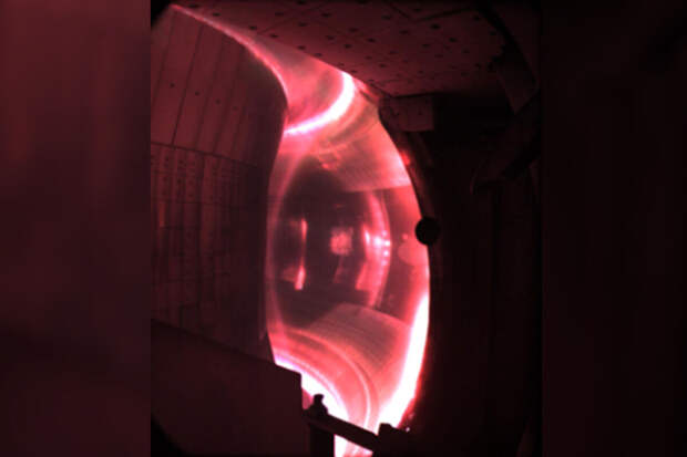 PRL: распределение частиц плазмы определяется вращением самой плазмы