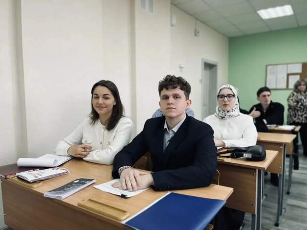 Конкурс "Здоровье и Профессия": Будущее здравоохранения Адыгеи