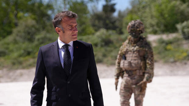 Неделя моды в хаки: в Европе все чаще слышны разговоры о большом вооруженном конфликте