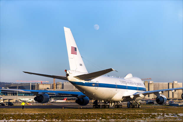 Boeing E-4