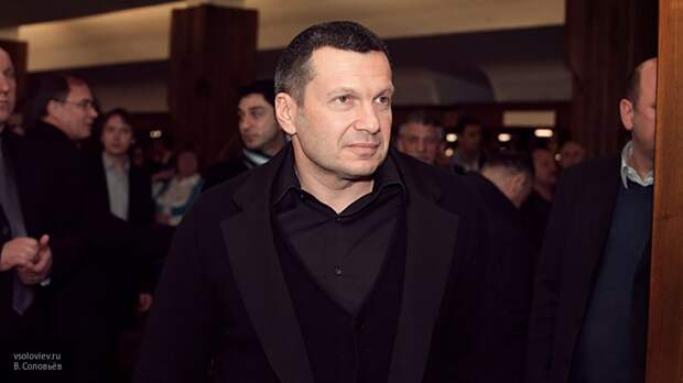 Угрожавший "дать леща" Соловьеву активист поехал на встречу с журналистом в Москву