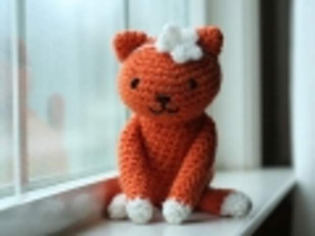 Кошка вязаная крючком