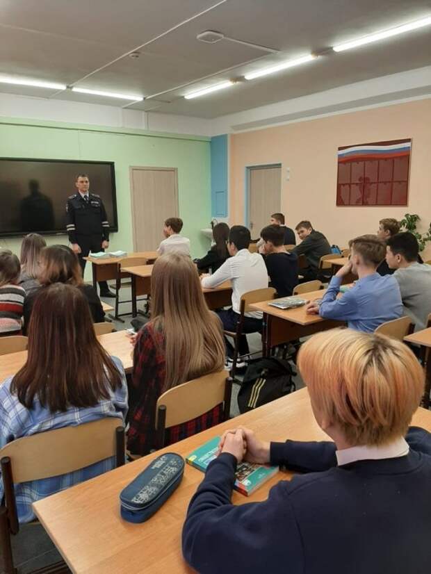 Встреча со старшеклассниками. Фото: Пресс-служба УВД по САО