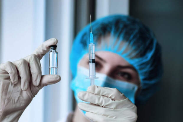 Треть россиян не готовы подвергнуть себя вакцинации от коронавируса