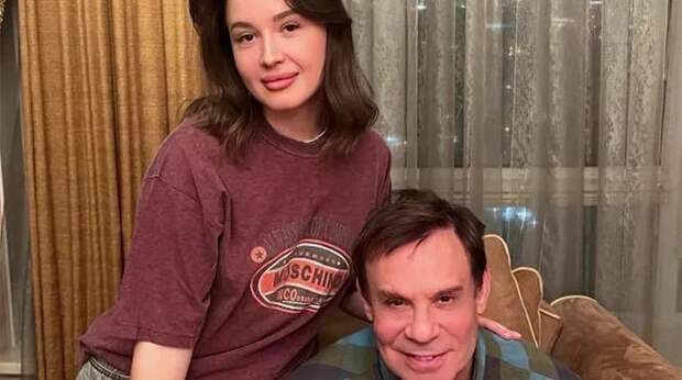 Звезда «Аншлага» 70-летний Ефим Шифрин рассказал об отношениях с 25-летней студенткой