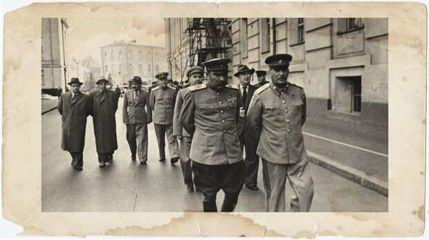 Иосиф Сталин, Семён Будённый (на переднем плане). Фото: © РИА Новости/Фёдор Кислов