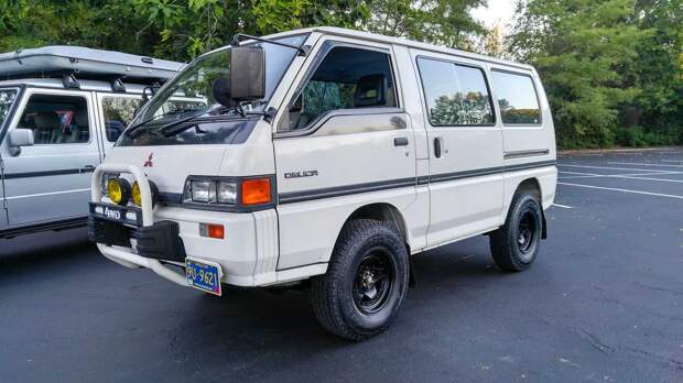 mitsubishi delica auction