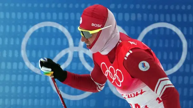 Восьмая медаль Большунова и полный комплект Непряевой: россияне завоевали две бронзы в командном спринте на ОИ