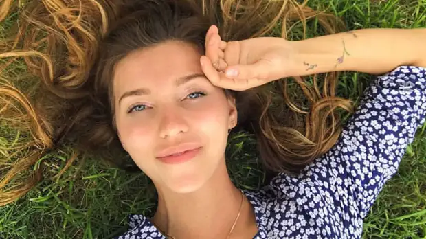 Тодоренко намекнула на пол будущего ребенка в эфире шоу «Маска»