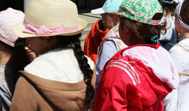 Приморские подростки из небогатых семей получат путевки в летние лагеря