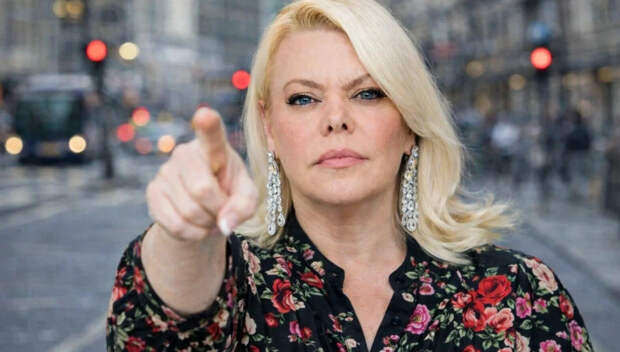 "Мы рискуем так и не дождаться Победы ": Поплавская вышла из себя после гневной речи Соловьёва. "Нельзя воевать на полшишечки!"