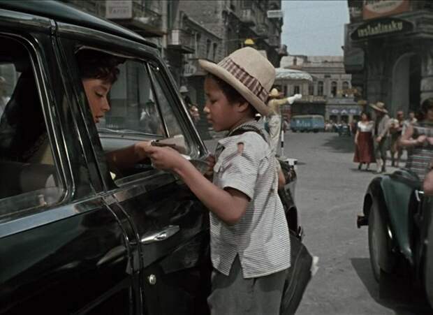 Тито Ромалио-младший был потомственным актёром и снимался с малых лет. А потом обучал других маленьких актёров.