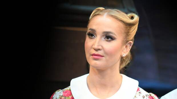 «Унылое зрелище»: критик прошлась по «Покровским воротам» с Бузовой