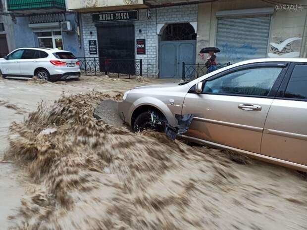 Туроператоры дали расклад, как рынок среагировал на потоп в Ялте и открытие Турции