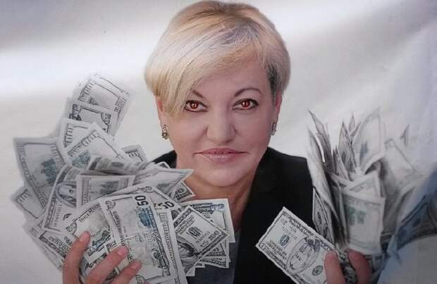 Реверанс на прощание. Глава Нацбанка Украины сливает Порошенко и Приват