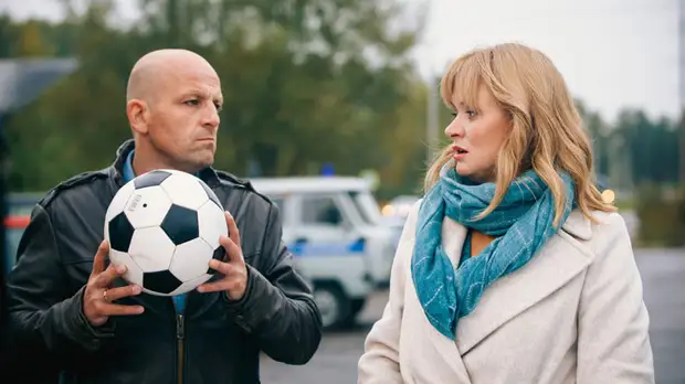 Три работы, двое детей и одна ипотека: как Анна Михалкова переживала развод в комедии — призёре «Кинотавра»