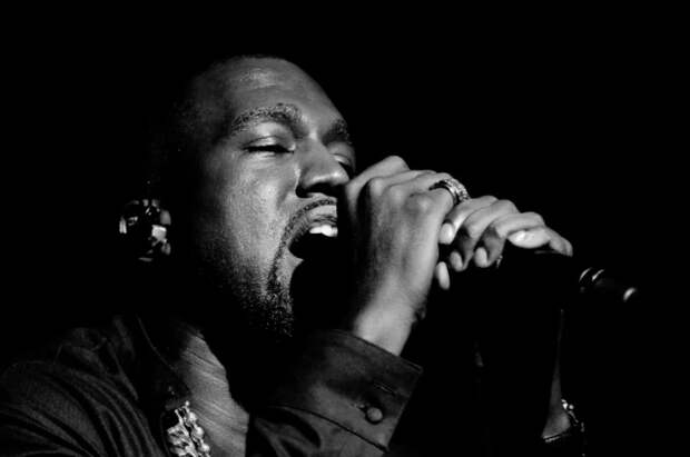 Канье Уэст публично извинился за свои антисемитские высказывания