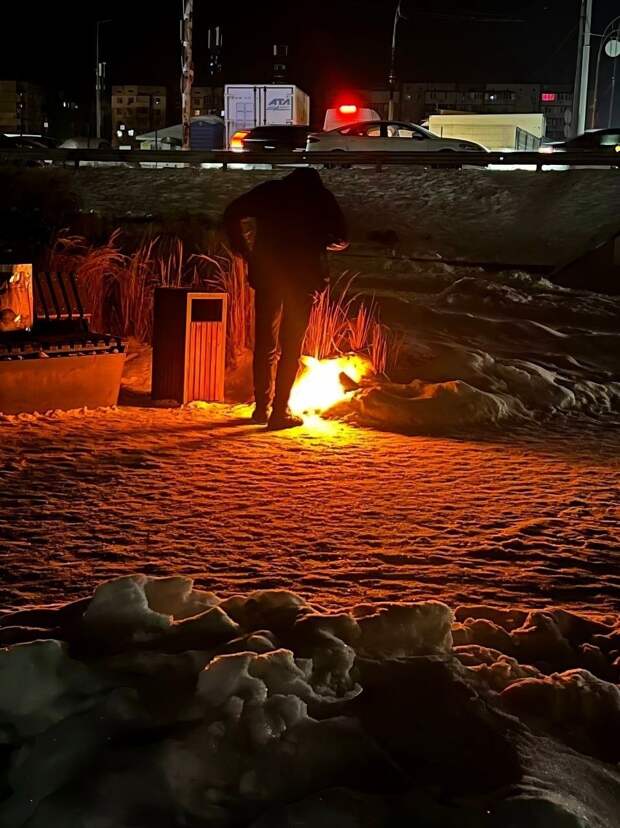 Киев ночью греется у костра