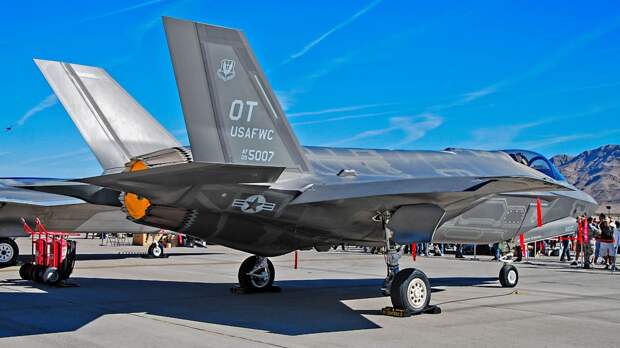 Bulgarian Military: истребители F-35 оказались уязвимы для советского комплекса 1980 года