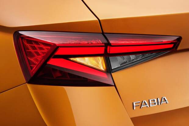 Новая ŠKODA FABIA больше, экономичнее и безопаснее