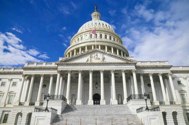 Сенат США на процедурном голосовании поддержал законопроекты о помощи Украине