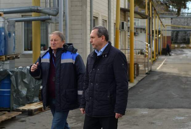 Мэр Майкопа посетил одно из крупнейших предприятий города – «Комплекс Агро»